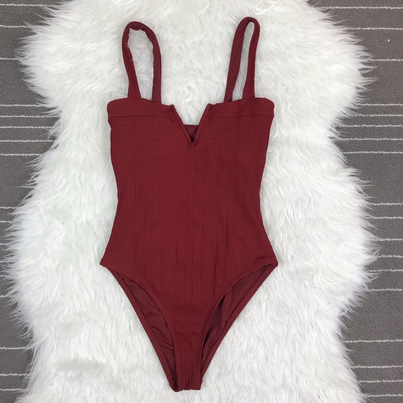 NEW L*Space Cha Cha pointelle EUC swimsuit - Picture 5 of 11